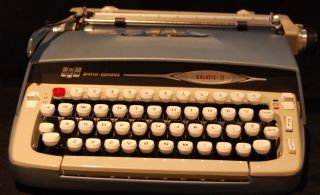 1964 Smc Smith Corona Typewriter Galaxie 11 Hard Case Jeweled Escapement (5f) photo