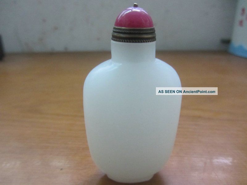 Rare Chinese 2.  8 Inches Hand - Carved Hetian Nephrite Jade Snuff Bottle Snuff Bottles photo