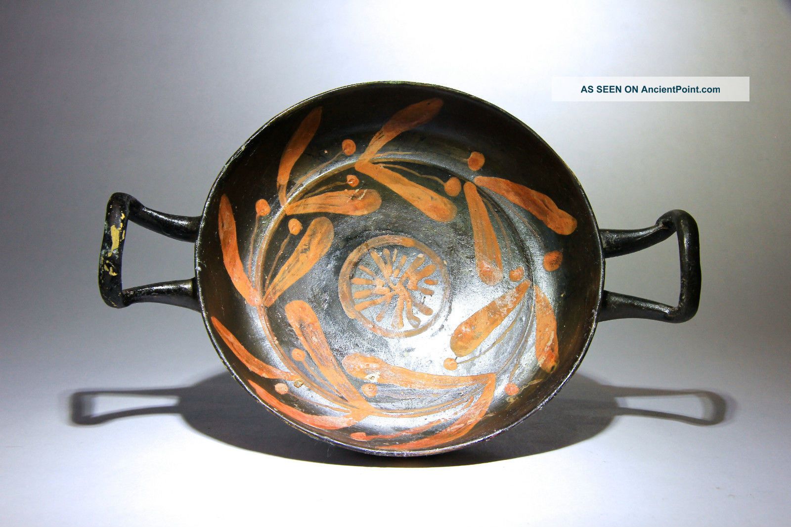 Ancient Greek Apulian Leafs Decorated Kylix 500 - 300 Bc Greek photo
