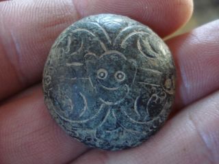 Tudor Cloak Button With Face Decoration photo