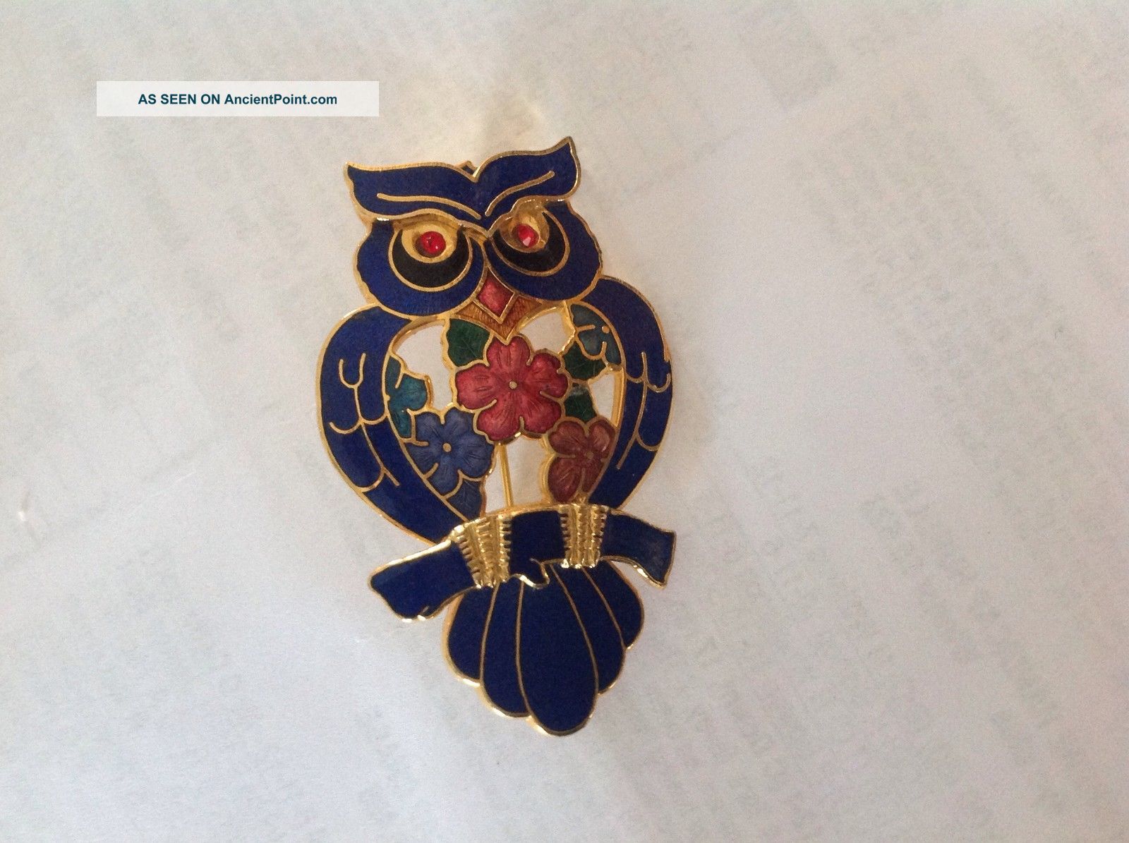 ' Beach Finds ' A.  Colourful ' Owl ' Brooch British photo