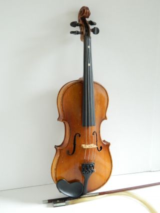 Antique 1/2 Size Violin Copy Of Antonius Stradivarius Made In Czecho - Slavakia photo