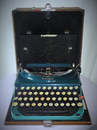 Vintage 30 ' S Remington Manuel Typewriter 2 Tone Green Celluloid Keys Tweed Case - photo