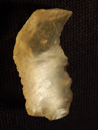 Translucent Prehistoric Tool Made From Libyan Desert Glass Found In Egypt 4.  82 photo