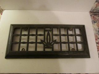 Antique Cast Iron Heater Stove Top Grate Finial Ornate Wood Oil photo