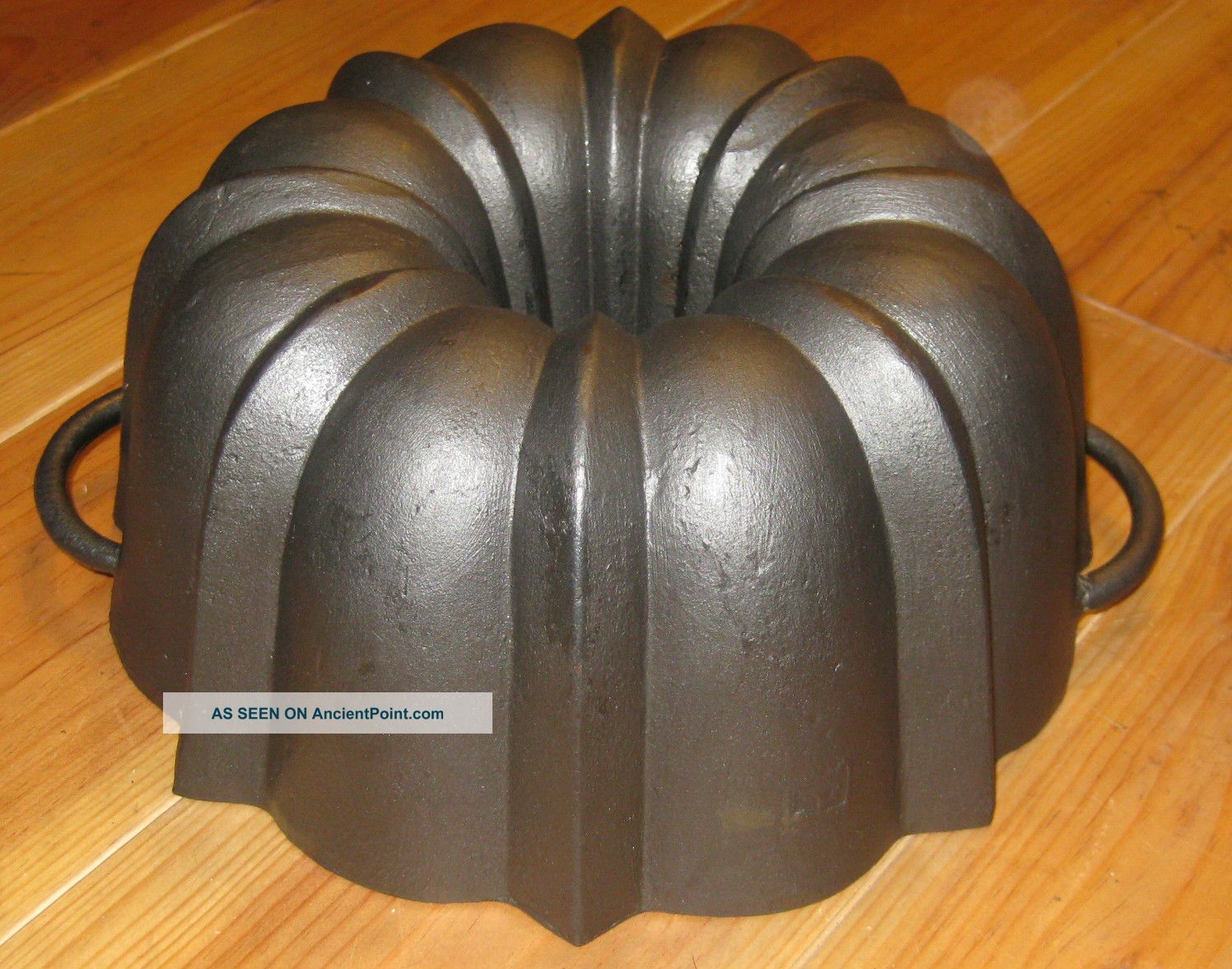 Very Old Antique Cast Iron Bundt Pan,  From Germany 3172 G,  Stamped Other photo