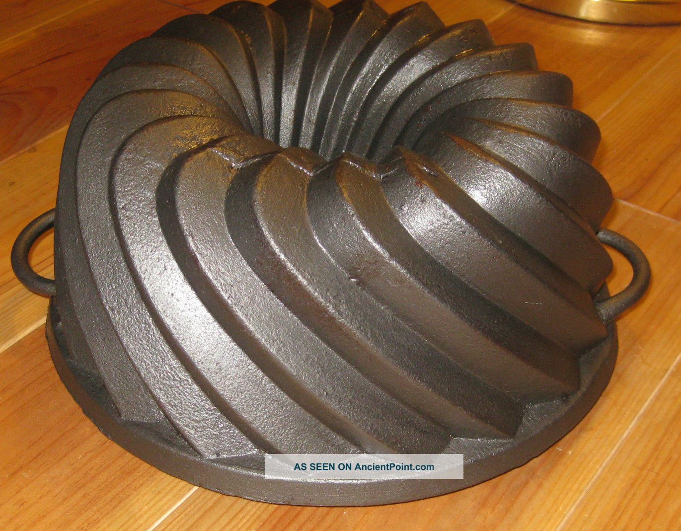 Very Old Very Big Antique Cast Iron Bundt Pan,  From Germany 4300 G Other photo