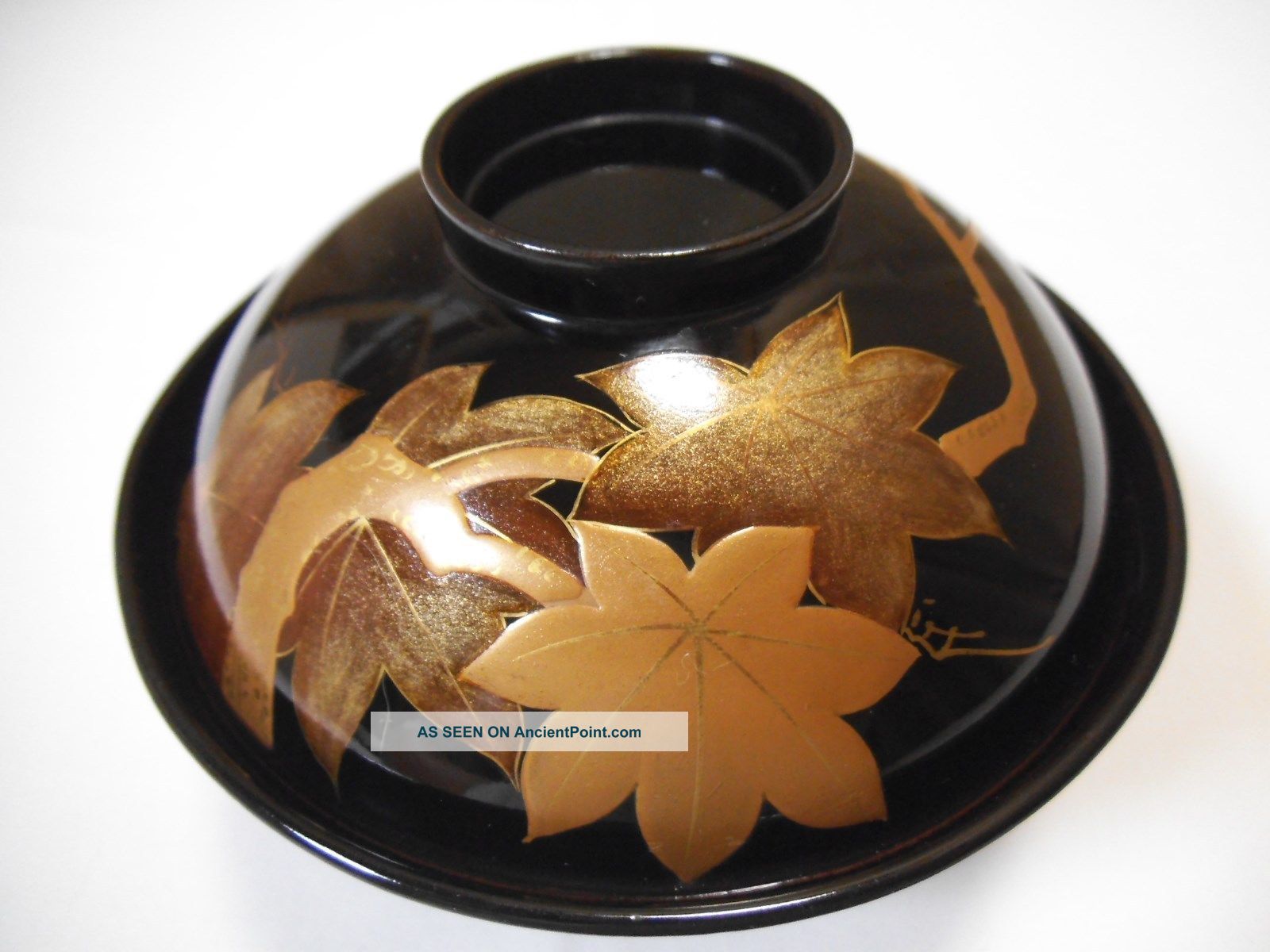 【慶】 Japanese Wooden Gold Lacquer Bowl / Maple (em4) Bowls photo