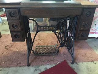 1913 Vintage 7 Drawer Ornate Singer Treadle Sewing Machine With Accessories photo