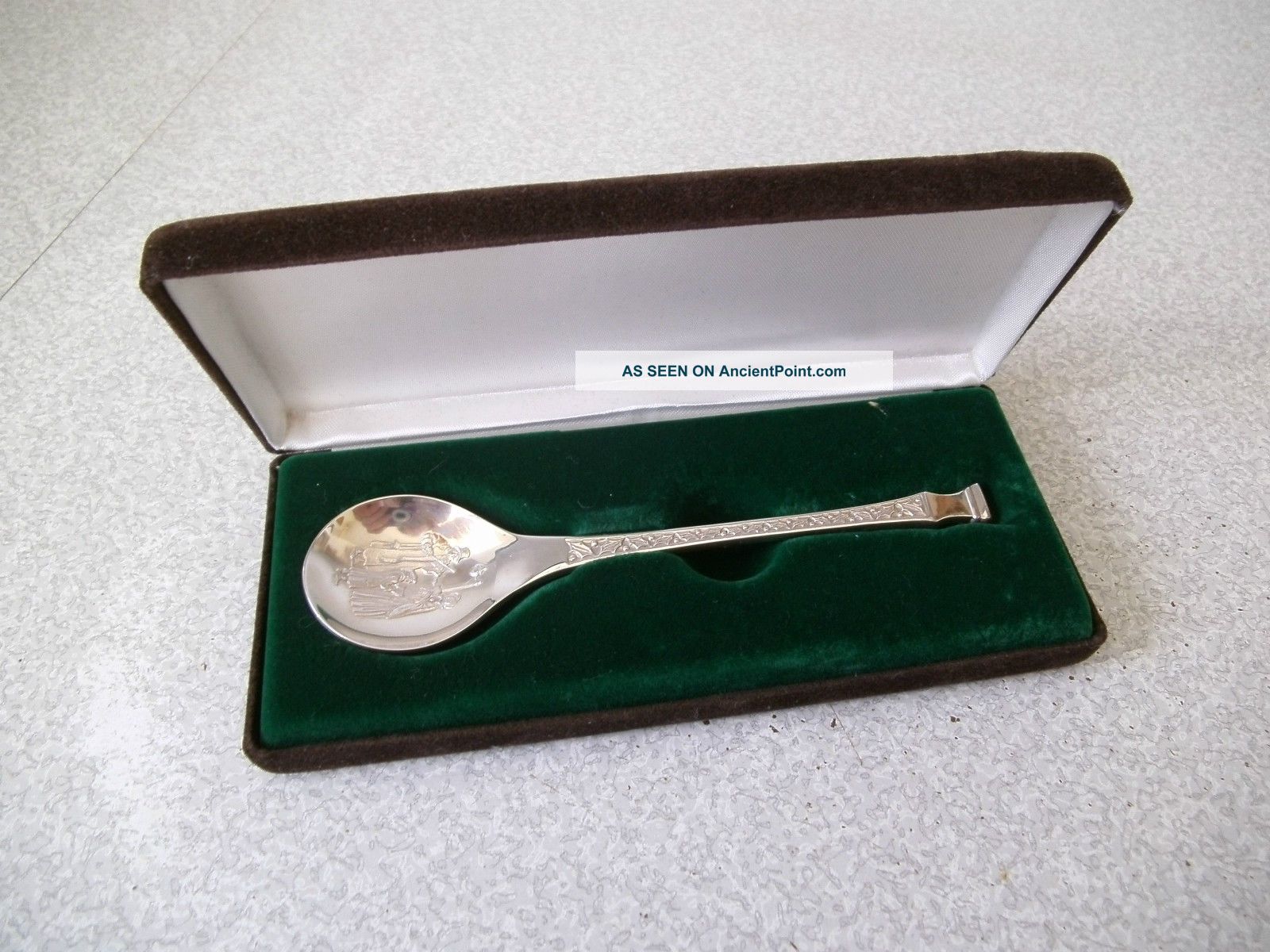 Cased Sterling Silver - Franklin Limited Edition Christmas Spoon - 1979 Other photo
