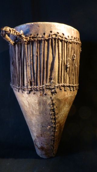 Congo: Rare And Old Tribal African Bahundé - Waniaga - Bembe Drum. photo