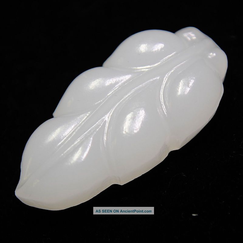 100 Of The Untreated Leaves Natural White Jade Hand Carved Jade Pendant Necklaces & Pendants photo
