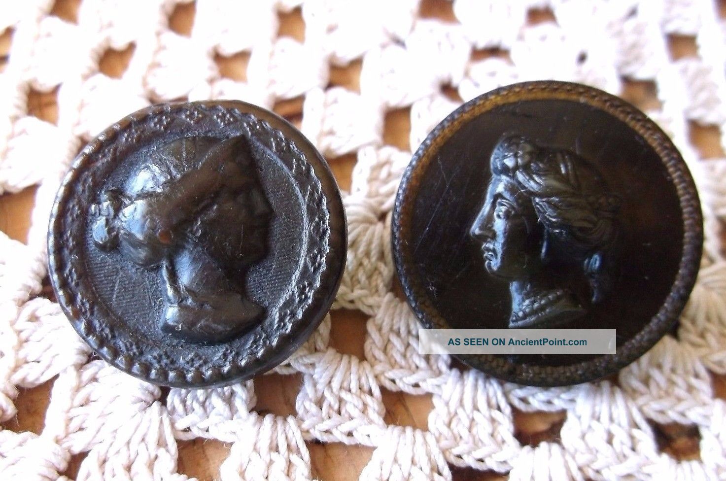Antique Pressed Dyed Horn Head Buttons From Mid To Late 1800 Buttons photo
