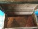 Primitive Antique Early Hide - Covered Trunk - Wallpaper Interior - Primitives photo 5