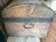 Primitive Antique Early Hide - Covered Trunk - Wallpaper Interior - Primitives photo 8