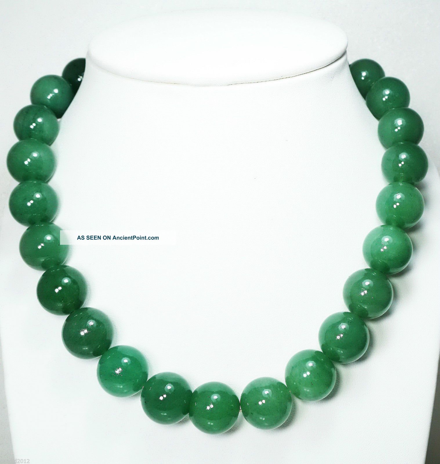 Antique Chinese Handmade Carved Emerald Green Jadeite Jade Pendant Necklace18mm Necklaces & Pendants photo