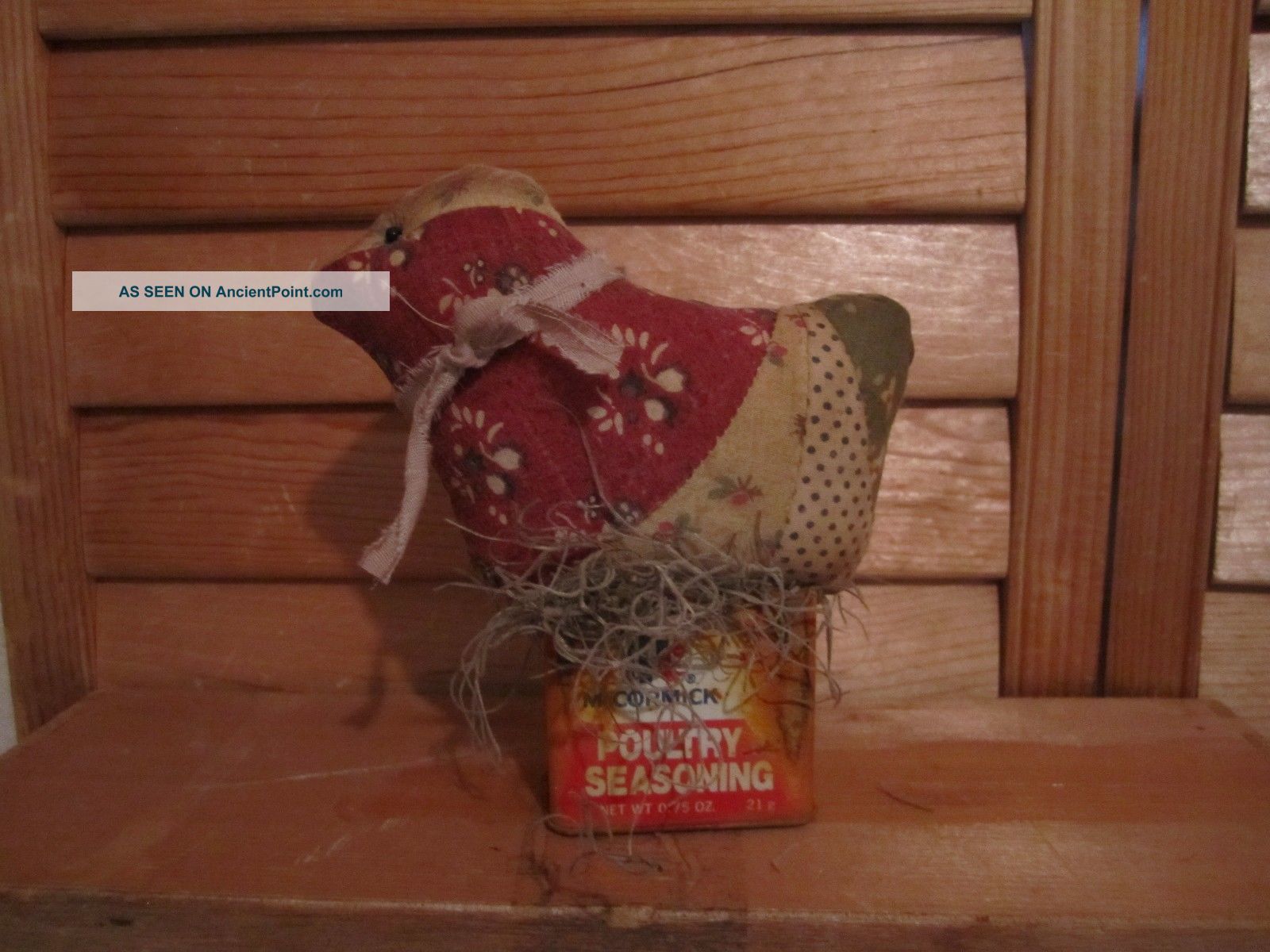 Primitive Quilted Chicken Make - Do - Rusty Poultry Seasoning Tin Primitives photo