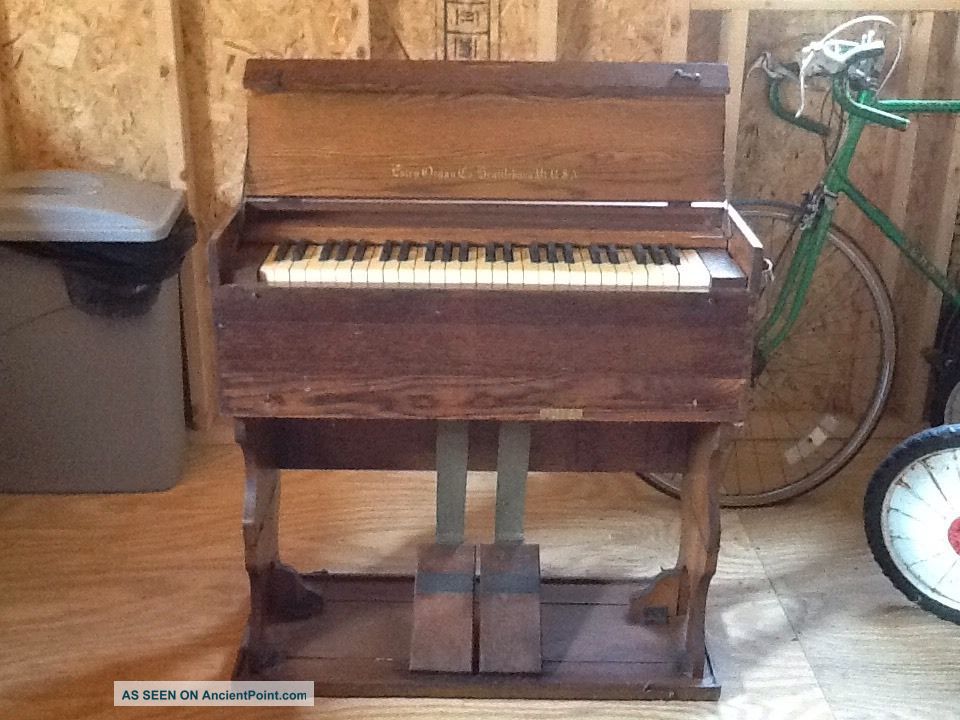 Antique Estey Pump Organ Portable Field Wwii Solid Oak Great Keyboard photo