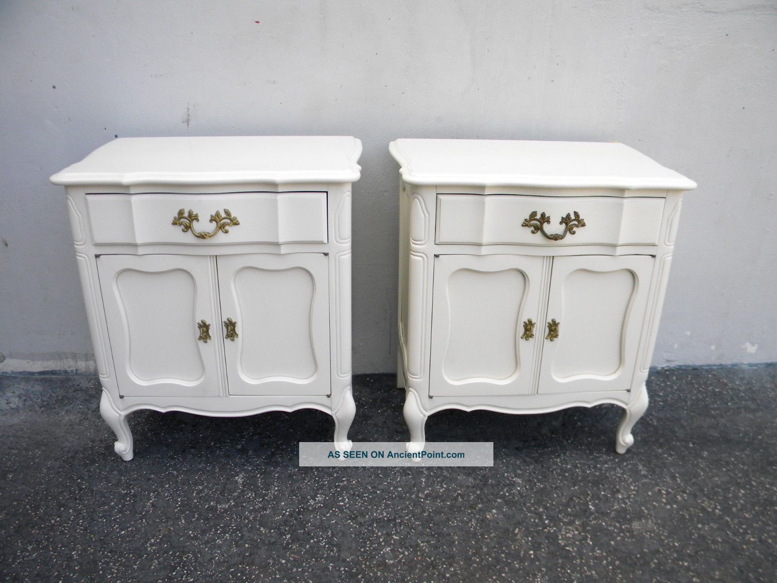 French Painted Serpentine Nightstands / End Tables 5069 Post-1950 photo