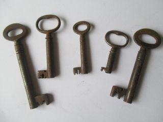 5 X Antique Georgian/victorian Period Steel Keys photo