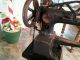 Antique Singer 29 - 4 Treadle Sewing Machine & Base Cobbler Leather 1900s Old Yarn Sewing Machines photo 10