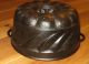 Very Rare Old Antique Cast Iron Bundt Pan Stamped 3551 G Other Antique Home & Hearth photo 1
