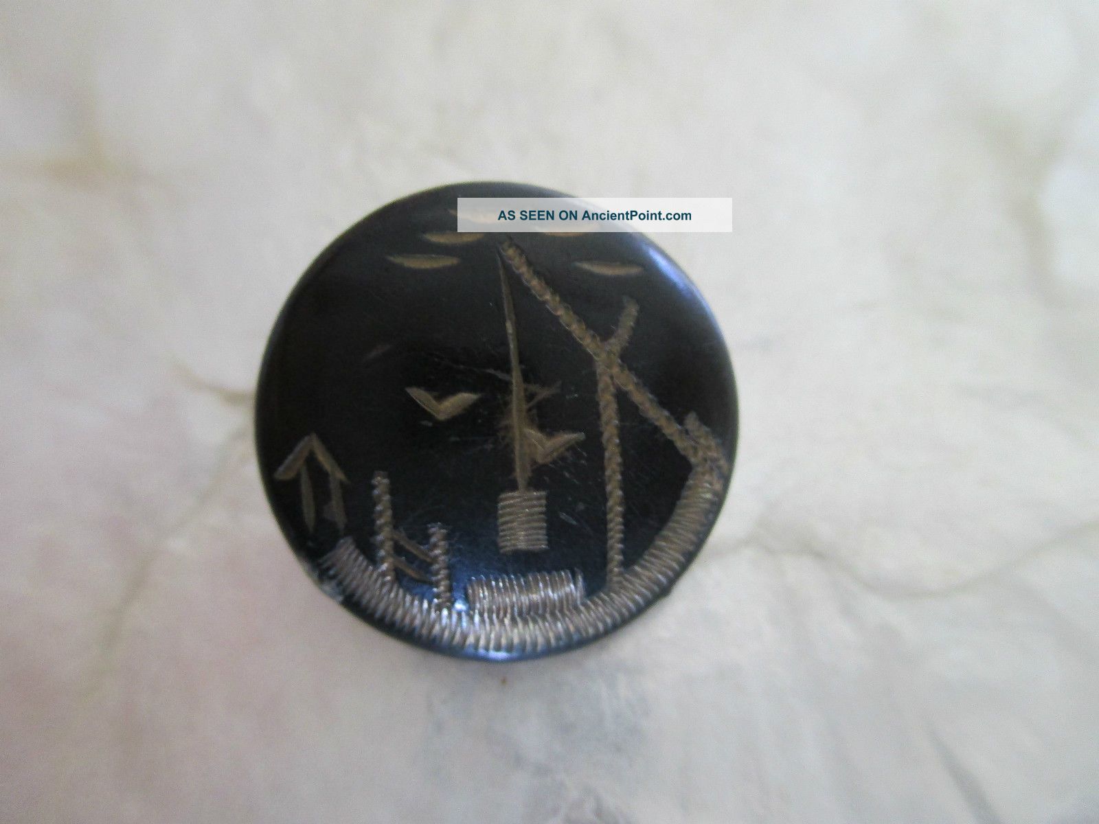 Antique Etched Wooden Water Well Picture Scene Japanned Black Brass Button 3/4 