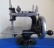 Antique Small Black The Singer Mfg Co Metal Iron Hand Crank Sewing Machine Sewing Machines photo 3