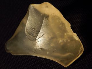 A Big Prehistoric Tool Made From Libyan Desert Glass Found In Egypt 15.  5g photo