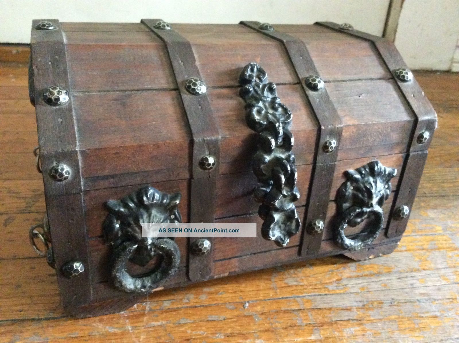 Vintage Treasure Chest Wooden Trinket Pirates Lion Head Ship Jewelry Wood Box