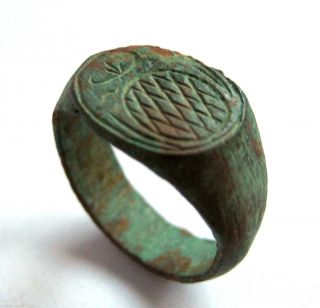 Circa.  1500 A.  D British Found Tudor Period Ae Bronze Heraldic Seal Ring.  Vf photo