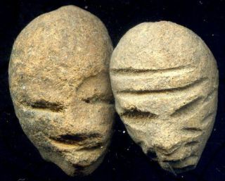 Pre - Columbian 2 Aztec Zolapan Clay Figure Heads,  Ca; 800 - 1400 Ad photo