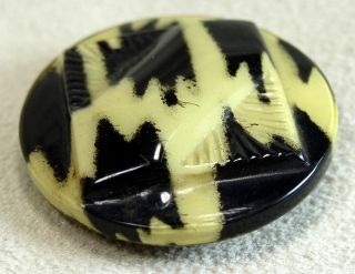 B526 1 Antique Button,  Celluloid Tight Top,  Black Beige Art Deco,  1 - 1/8 