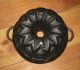 Very Rare Old Small Antique Cast Iron Bundt Pan 2312 G Other Antique Home & Hearth photo 1