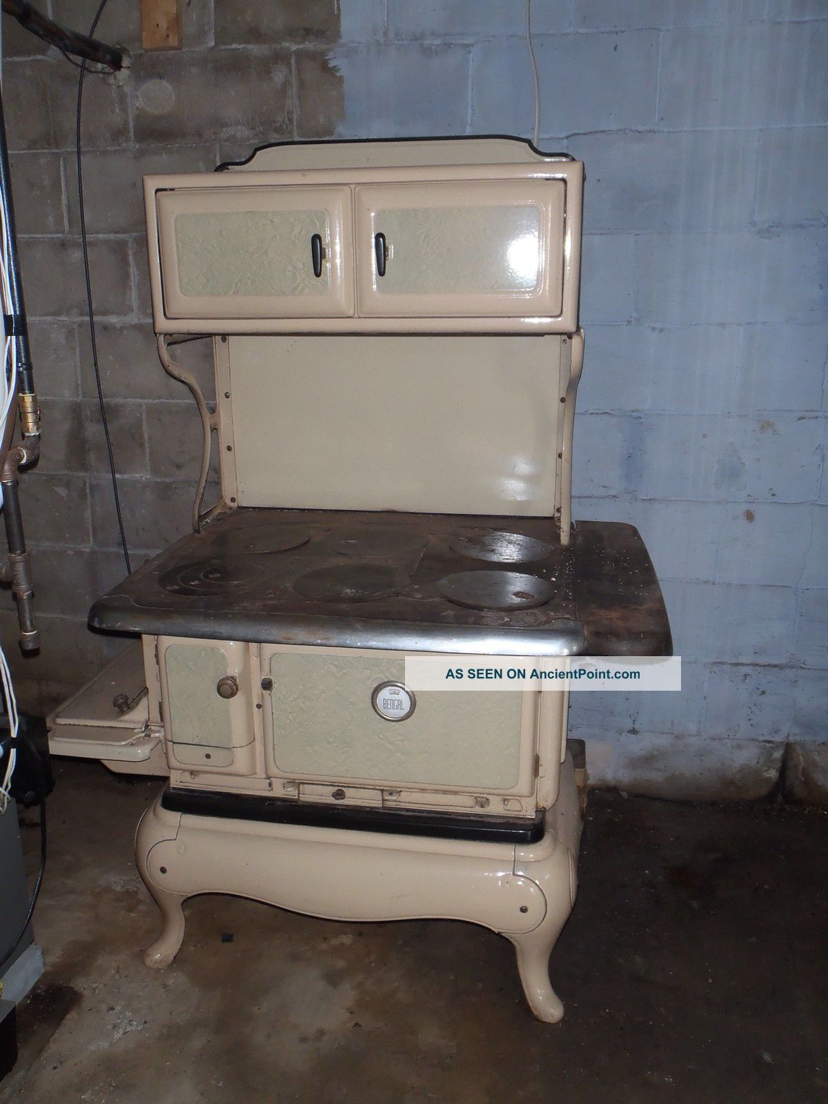 Cast Iron Coal Stove - Bengal - Beige With Green Sandwashed Inserts Stoves photo