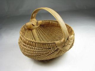 Small Antique Vtg Miniature Buttocks Basket Thin Splint Finely Woven photo