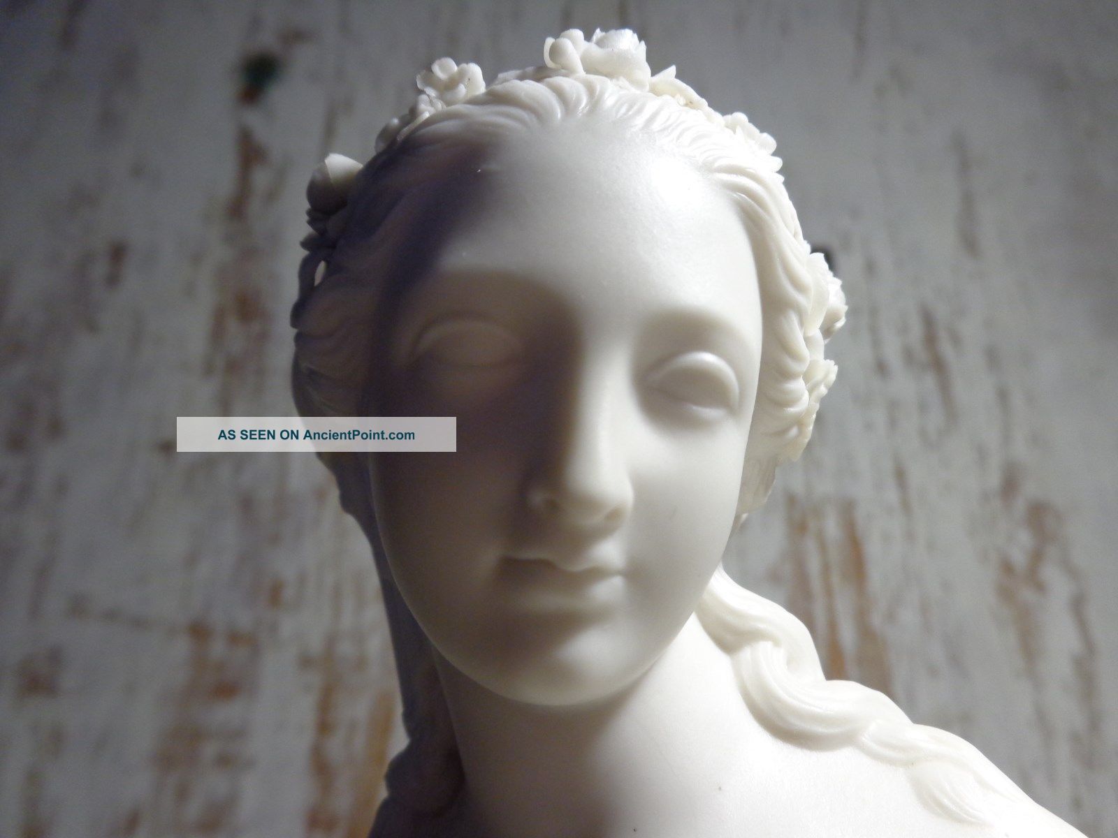 C1880s Victorian Parian Porcelain Goddess Aphrodite Bust Figurines photo
