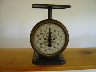Antique Columbia Family Scale Landers Frary And Clark 24 Pounds By Oz. photo