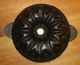 Very Rare Small Old Antique Cast Iron Bundt Pan 2572 G Other Antique Home & Hearth photo 2