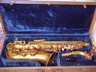 1945 H N White King Zephyr 3 Ring Saxophone Ser.  299864 All W/ Case photo