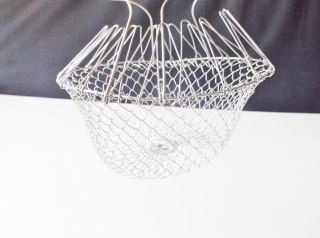 Vintage Wire Mesh Collapsible Egg Basket Strainer Silver Metal Small Country photo