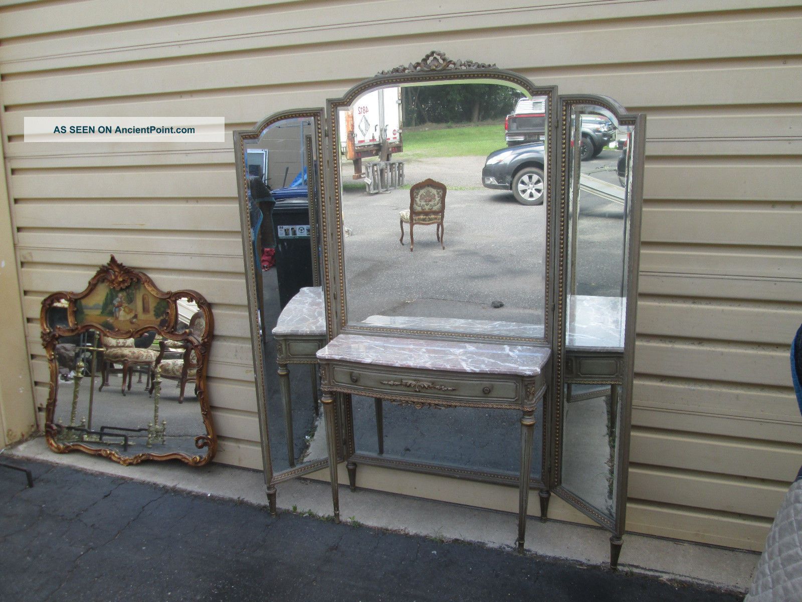 55750 Marble Top Vanity With 3 Beveled Mirror S Post-1950 photo