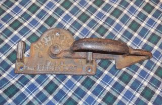 Primitive Vintage Cast Iron Double Gate Latch Lock Handle Arrow Allith Mfg Co. photo