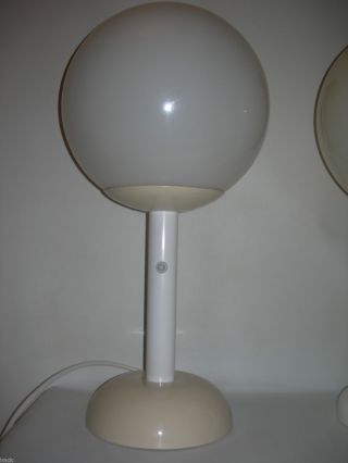 Vintage - Retro Mod - Pop Art Lamp Awesome Mid Century Design Orb Lamp - Sphere - Globe photo