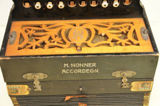 Antique Hohner Gold Medal St.  Louis 1904 Accordion Steel Bronze Reeds photo