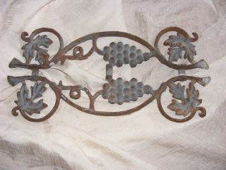 Antique Primitive Grape Cast Iron Trellis Architectural Salvage Garden Gate 2 photo