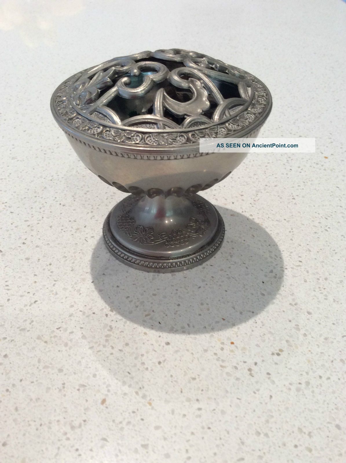 Stunning Antique Vintage Style Silver Plated Flower Potpourri Bowl Dish