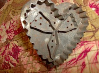 Antique Tin Cookie Pastry Cutter Flatback W/handle Ornate photo