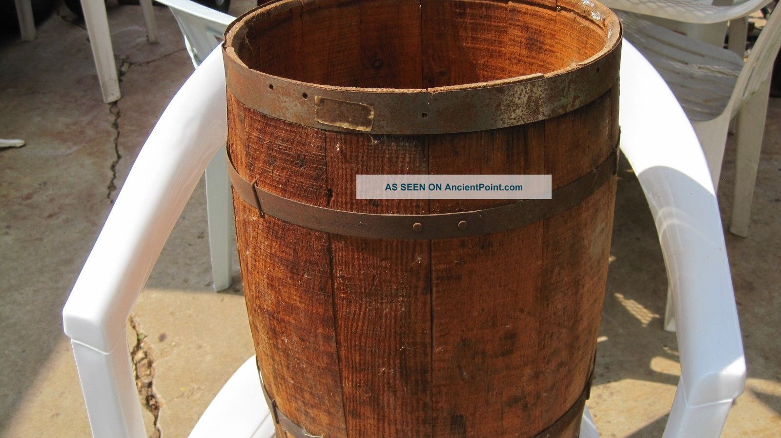 Vintage 1940 ' S Wooden Nail Keg Barrel Solid 18 " X 13 " Very Good