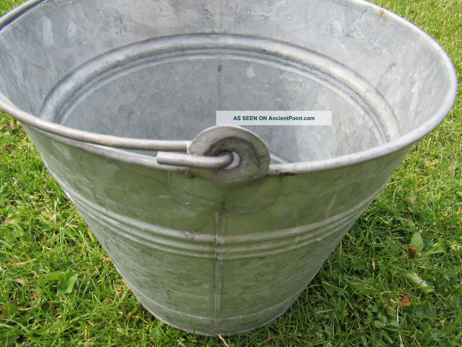 Vintage Metal Galvanized Pail Country Round Bucket Planter Bin Pail